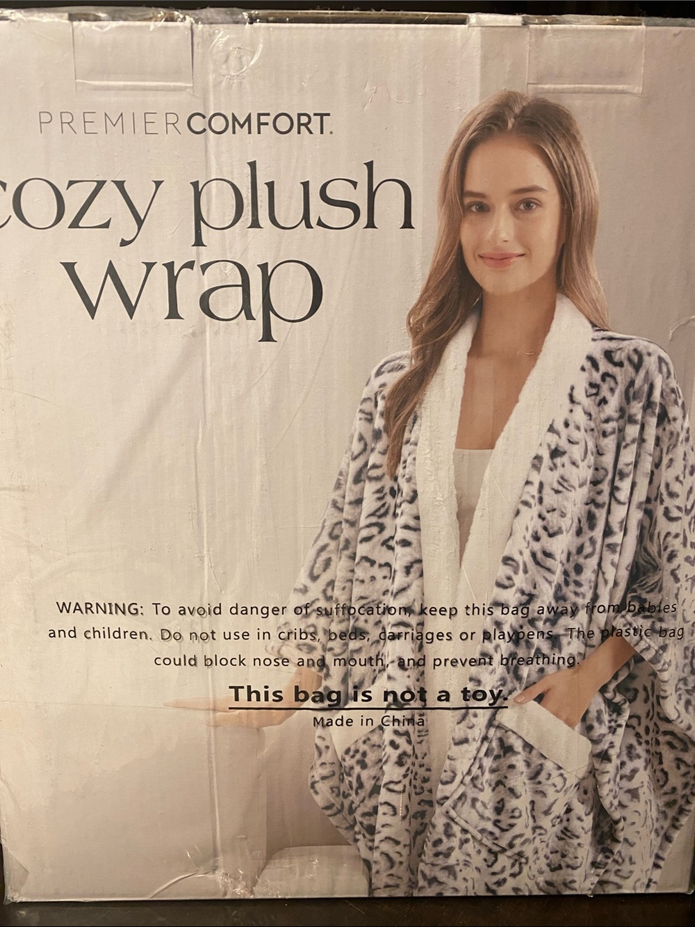 Premier Comfort Cozy Plush Wrap - White & Gray Leopard Print NEW